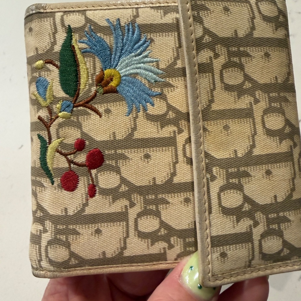 Dior Trotter Flower Embroidered Trifold Wallet - Picture 2 of 8